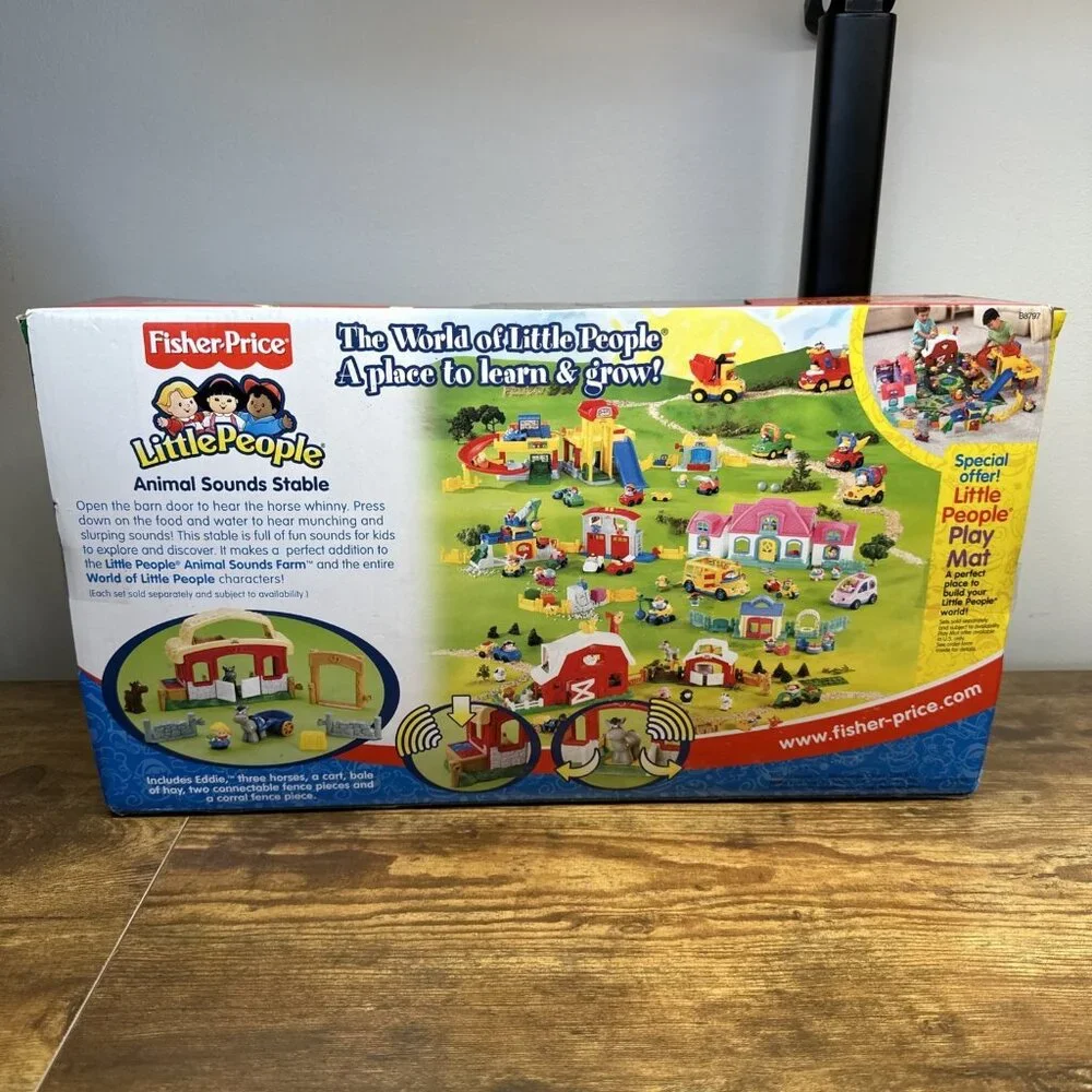 Vintage Fisher‎ Price Little People Animal Sounds Stable Tractor Set 2003